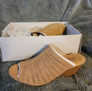 COPY - Mesh Slipon Sandals Size 8.5